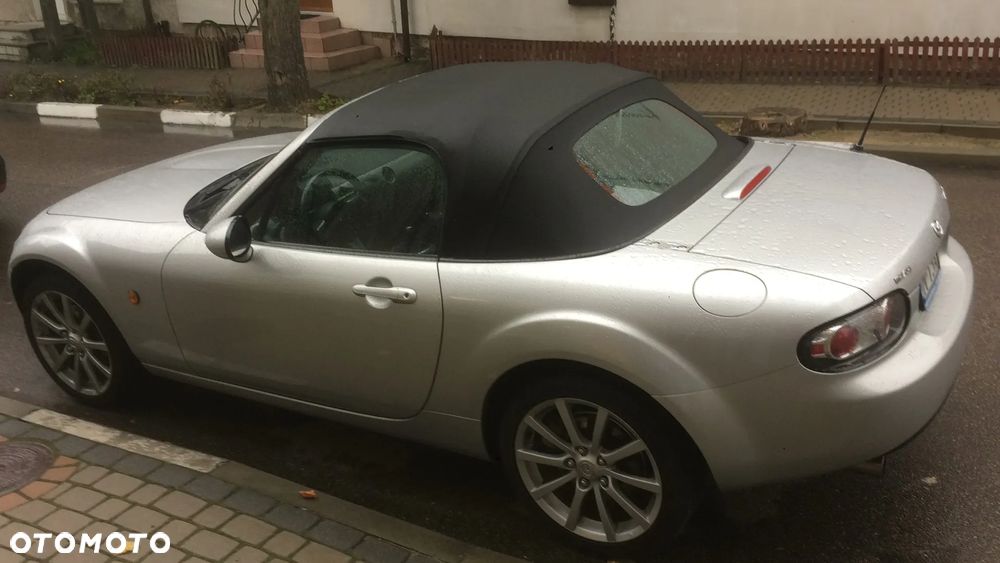Mazda MX-5 2.0 MZR Sports-Line - 2