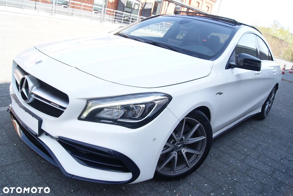 Mercedes-Benz CLA AMG 45 4-Matic - 2