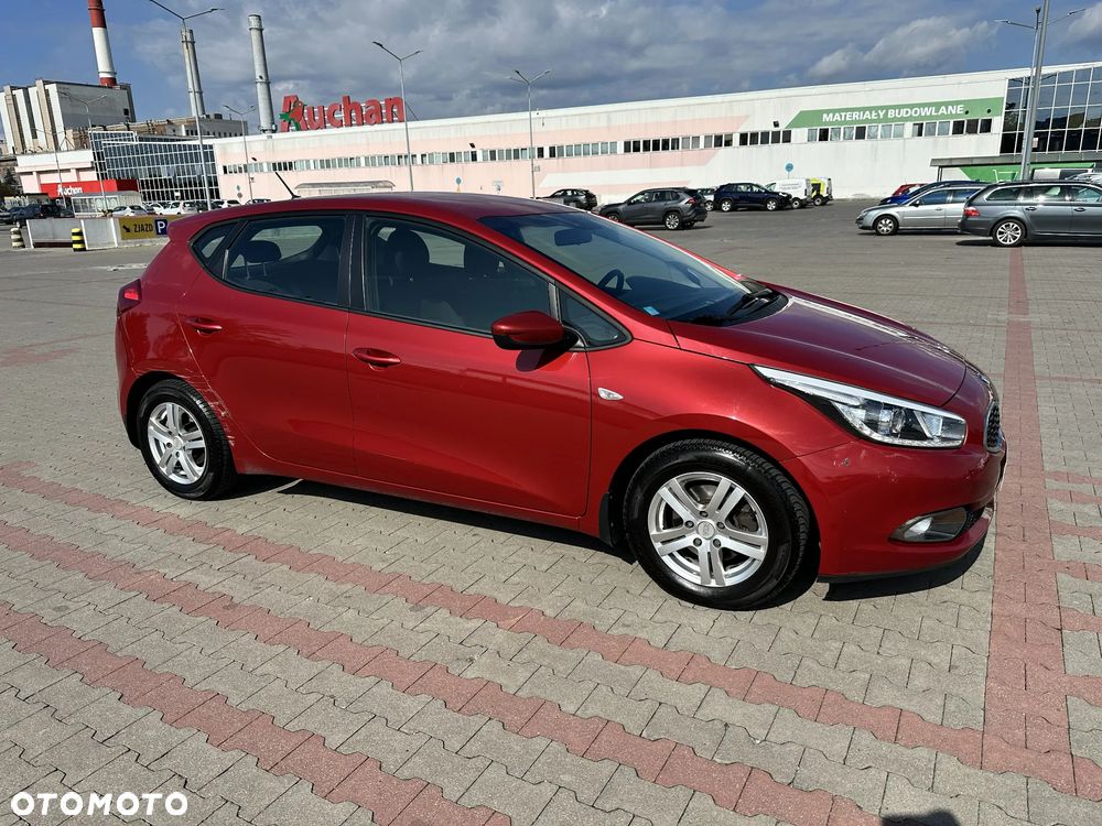 Kia Ceed 1.4 L - 11