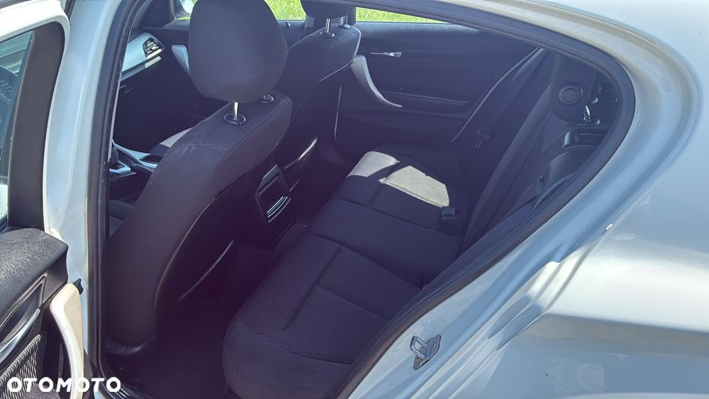 BMW Seria 1 116d - 10