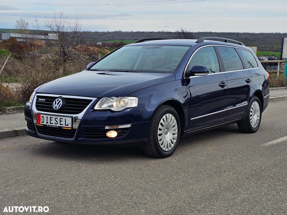 Volkswagen Passat Variant 1.9 TDI DPF BlueMotion - 1