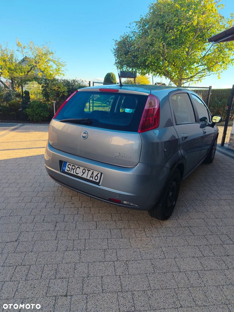 Fiat Grande Punto 2006 photo 2