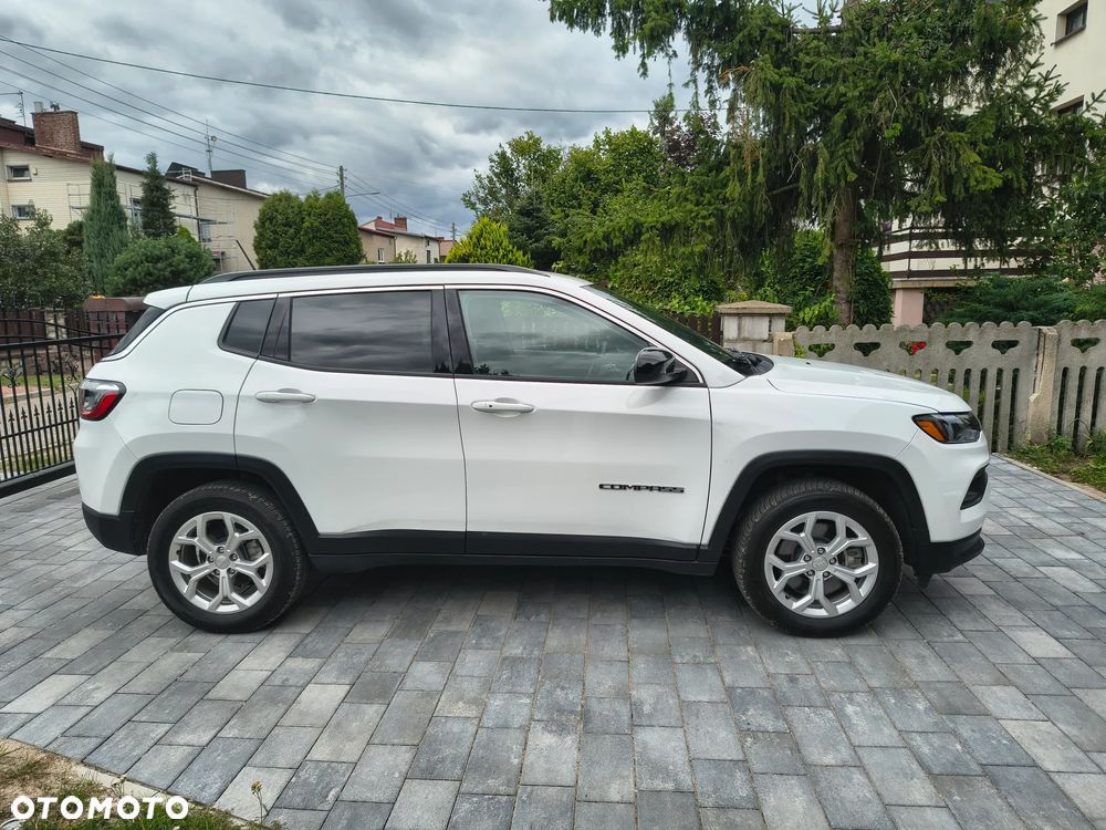 Jeep Compass - 12