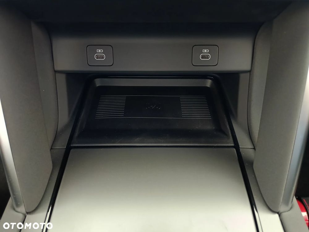 Land Rover Discovery Sport - 27