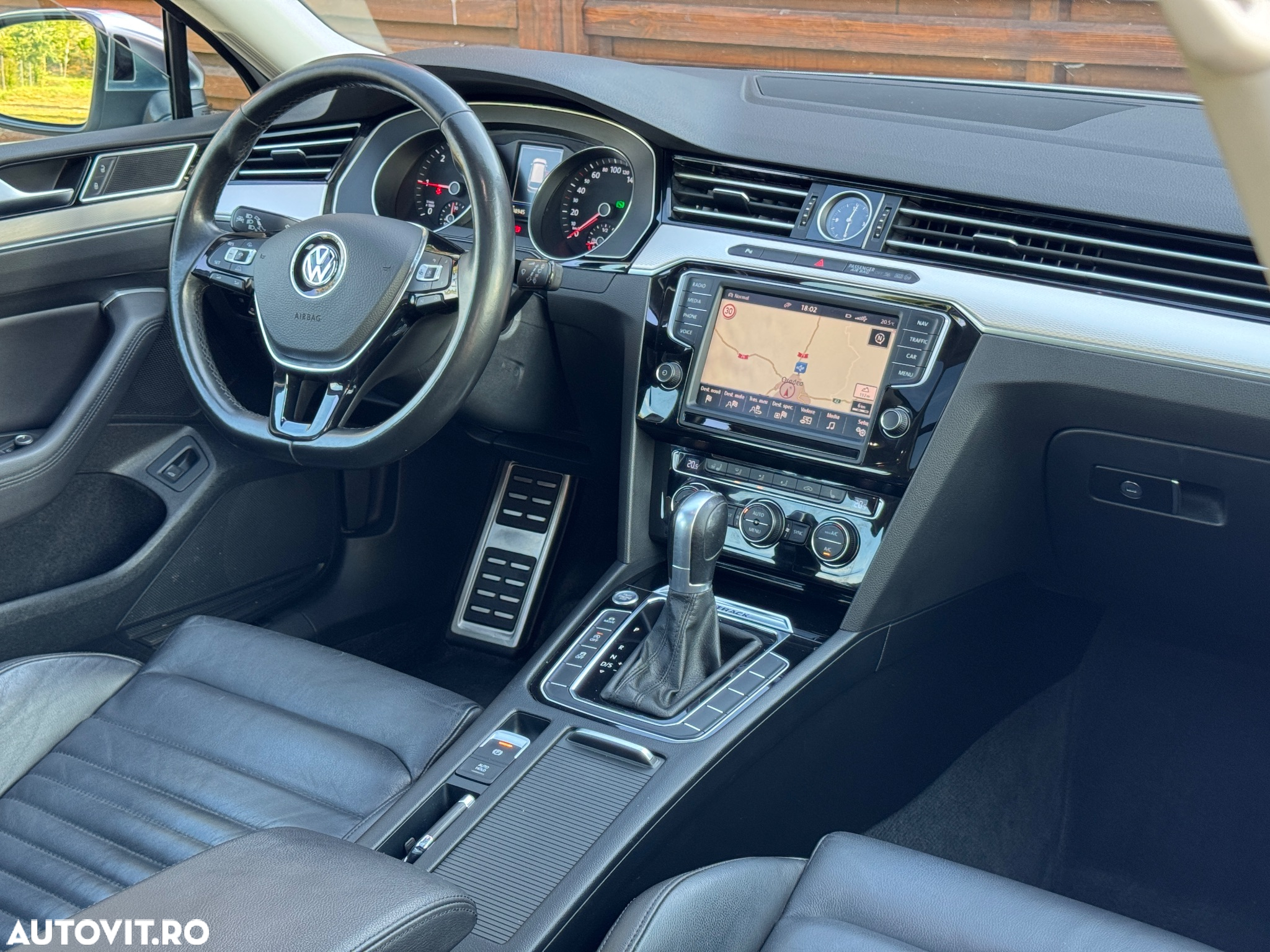 Volkswagen Passat Alltrack 2.0 TDI DSG 4Motion - 24