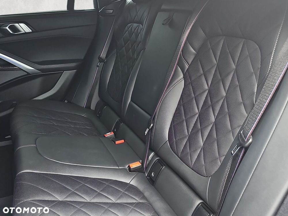 BMW X6 - 28