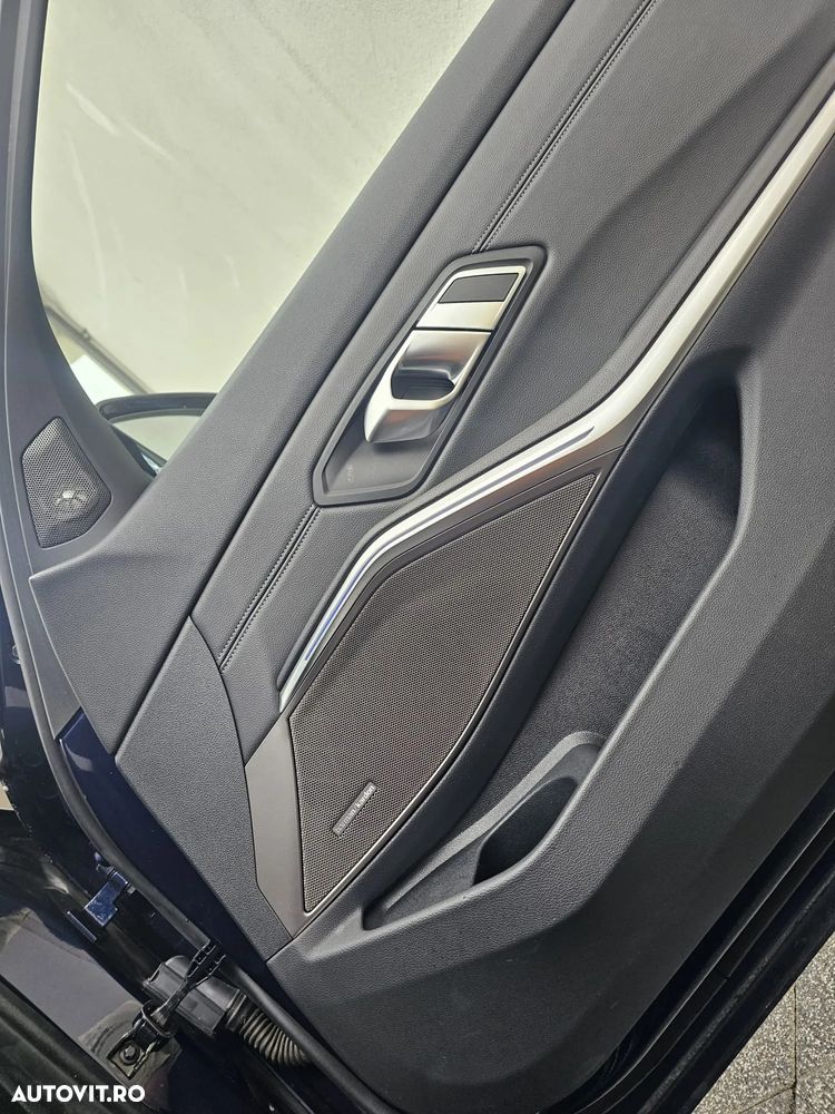BMW Seria 3 330i AT - 15