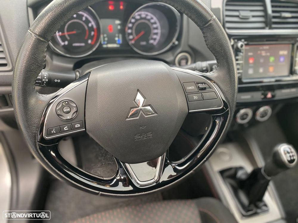 Mitsubishi ASX 1.6 MIVEC Intense Connect Edition - 14