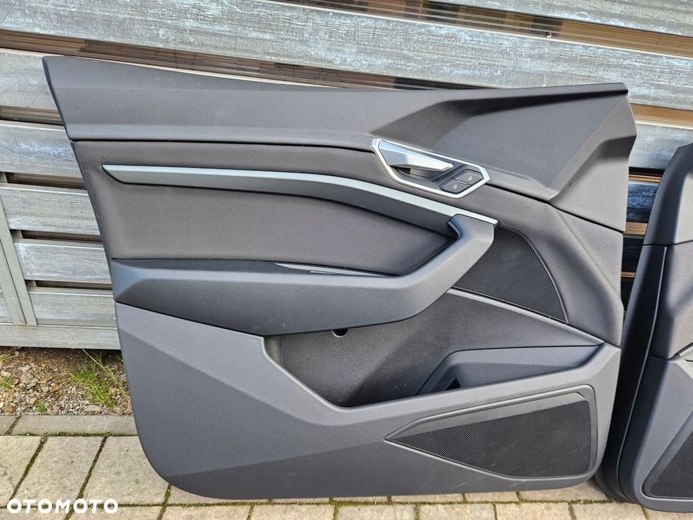 AUDI E-TRON 4KE TAPICERKI BOCZKI DRZWI PRZÓD TYŁ PRAWY LEWY - 2