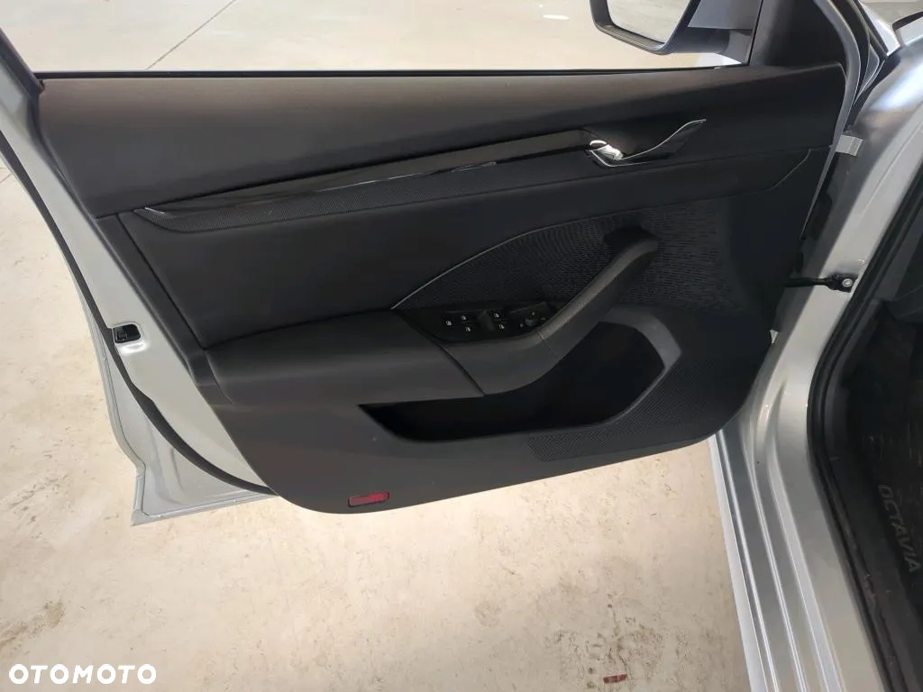 Skoda Octavia 1.5 TSI ACT Ambition - 20
