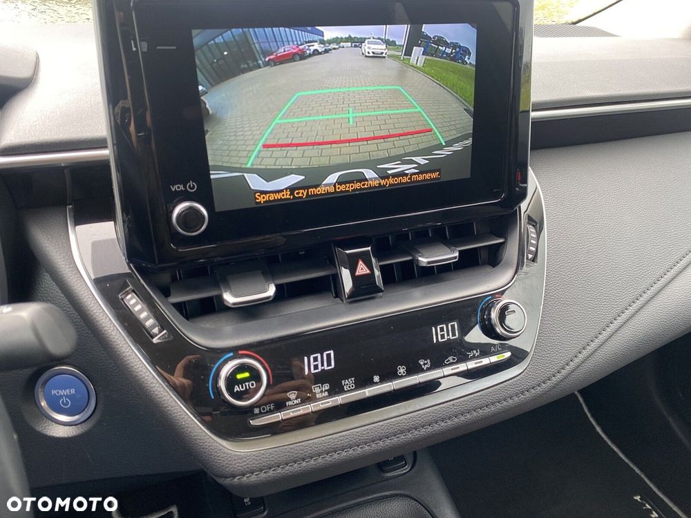 Toyota Corolla - 22