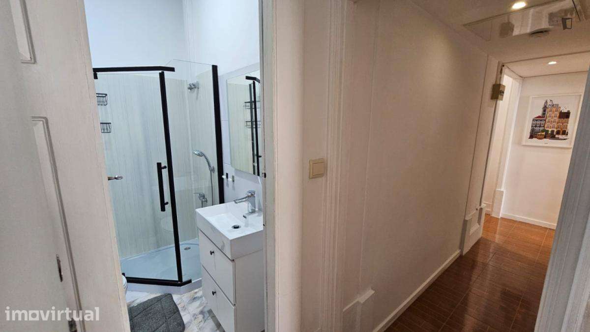 Quarto - localizado em Cedofeita Porto - Grande imagem: 4/14