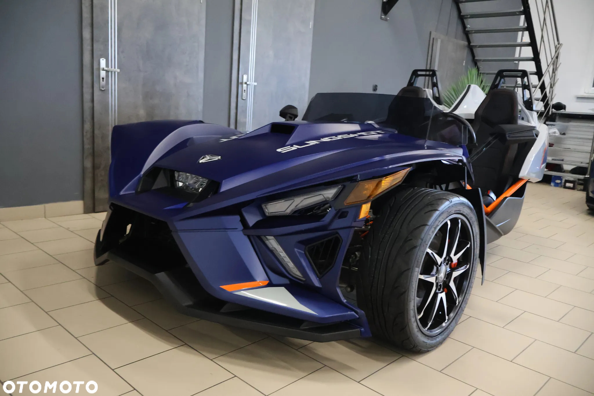 Polaris Inny - 27