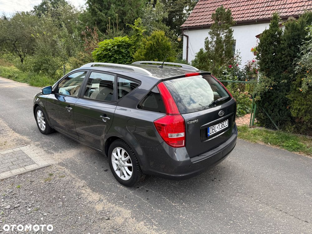 Kia Ceed 1.6 CVVT Spirit - 4