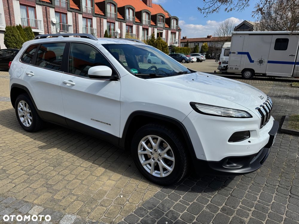 Jeep Cherokee - 8