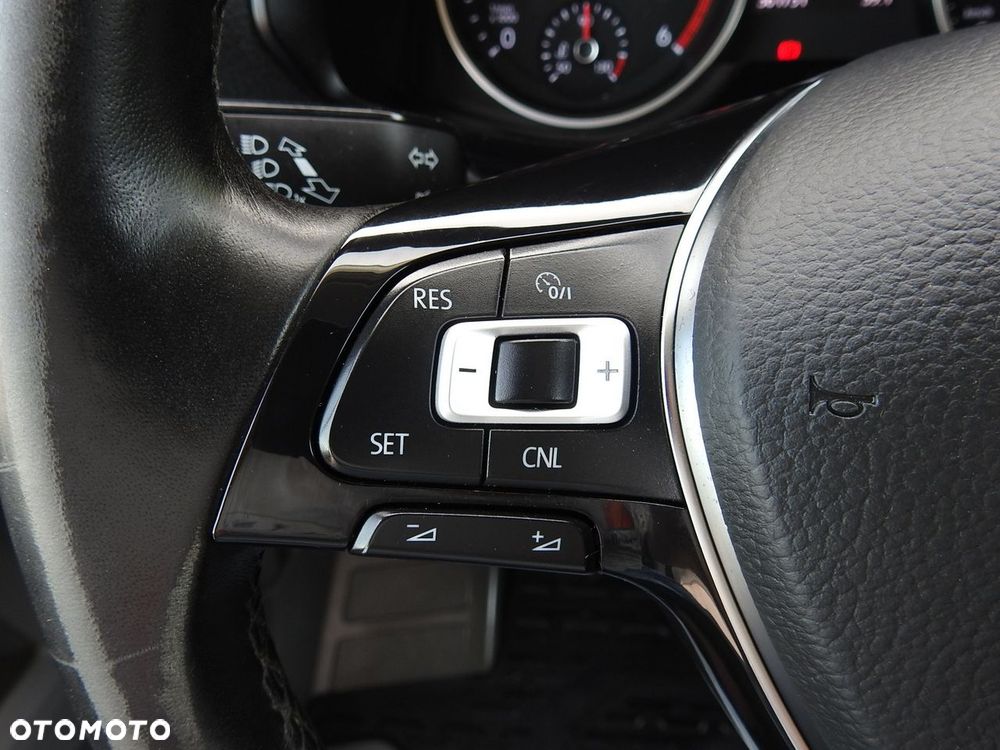 Volkswagen CRAFTER PLANDEKA WINDA 8 PALET WEBASTO TEMPOMAT  180KM - 32