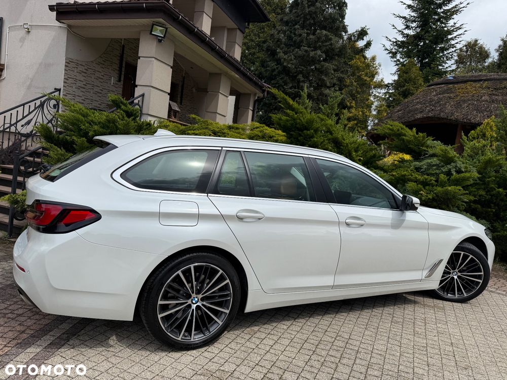 BMW Seria 5 520d M Sport Edition - 12