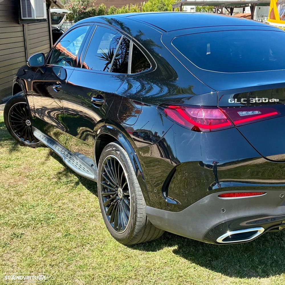 Mercedes-Benz GLC 300 de Coupe 4Matic 9G-TRONIC Edition AMG Line - 3