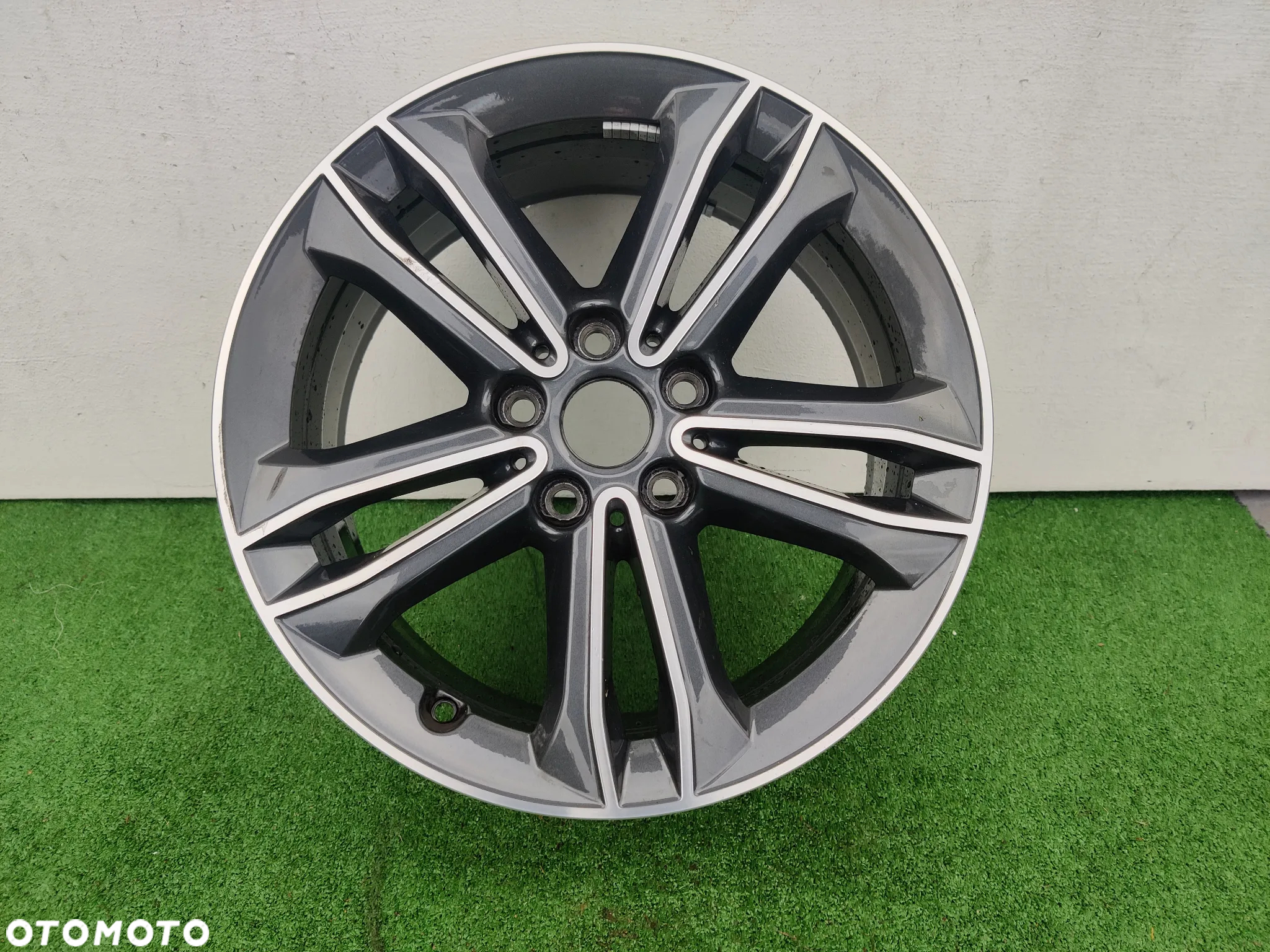 Felga aluminiowa Bmw F40 17 cali - 2