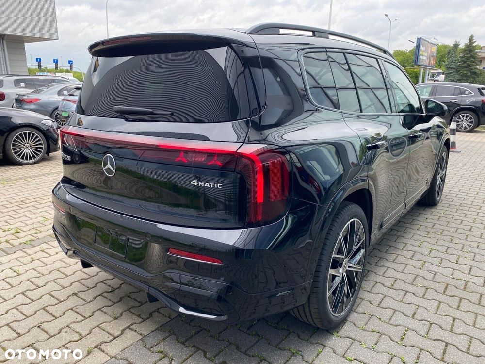 Mercedes-Benz GLB - 4