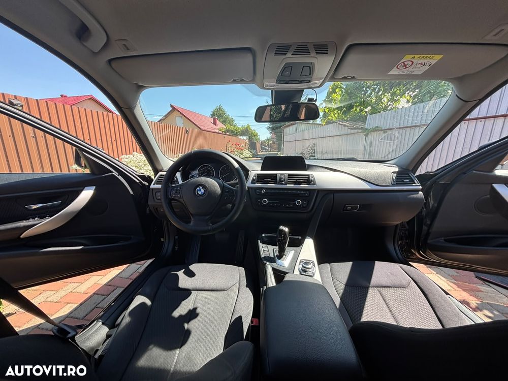 BMW Seria 3 320d Aut. - 16
