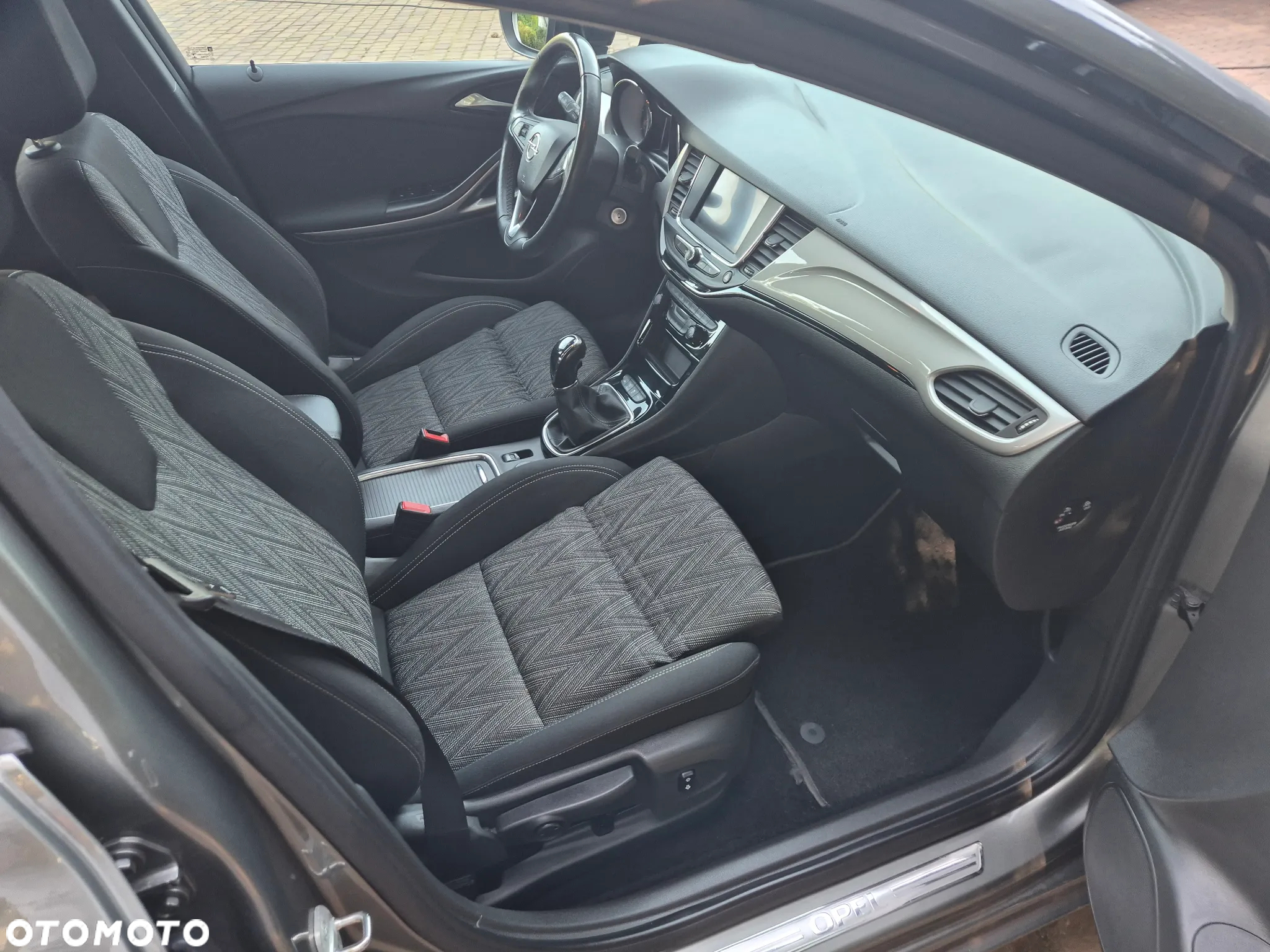 Opel Astra V 1.2 T 2020 S&S - 28