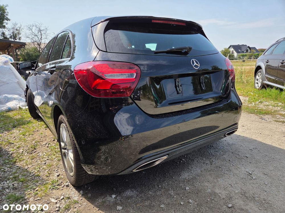 Mercedes-Benz Klasa A 180 (BlueEFFICIENCY) - 15