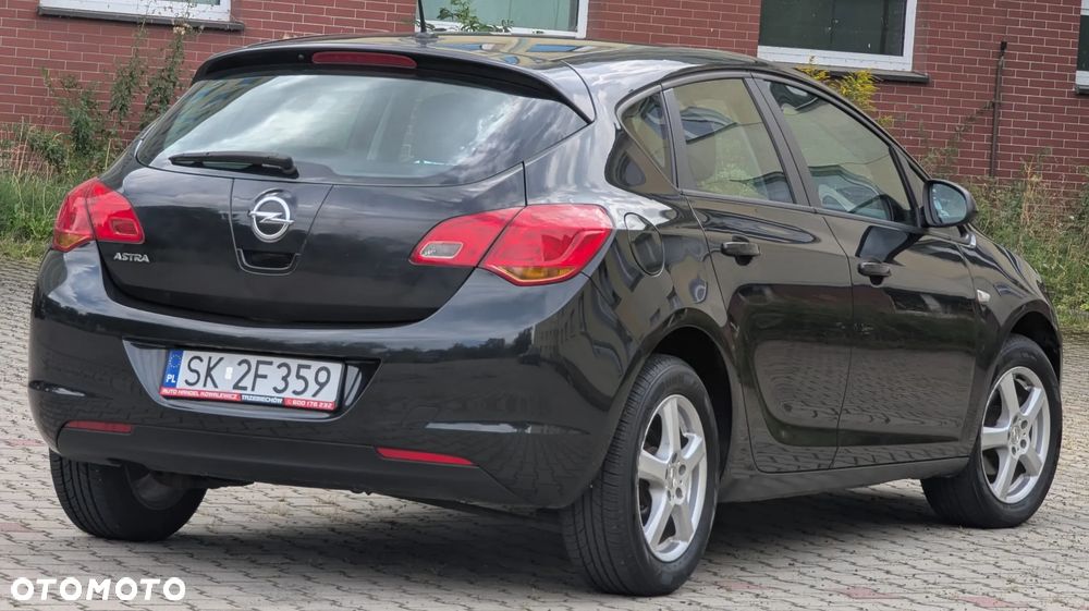 Opel Astra 1.6 Selection - 18