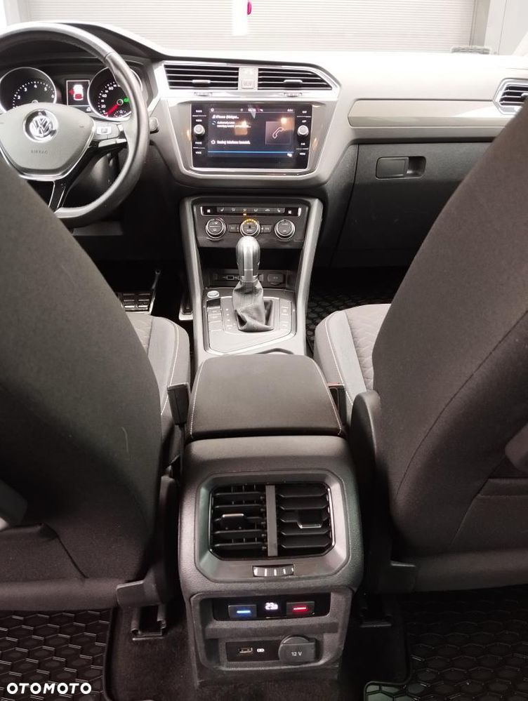 Volkswagen Tiguan - 9