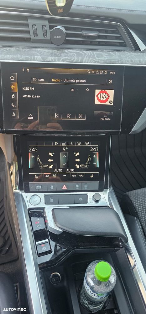 Audi e-tron quattro S - 7