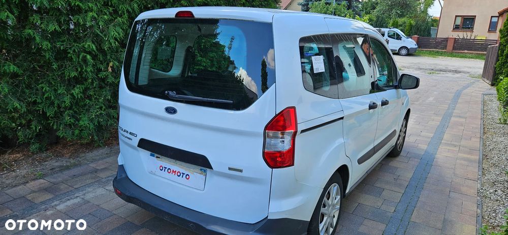 Ford Courier - 3