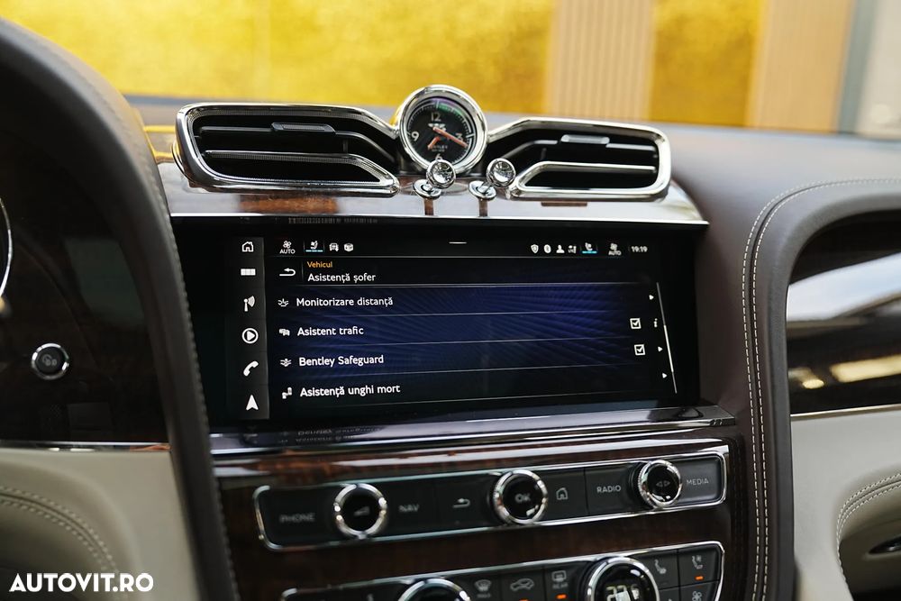 Bentley Bentayga - 26