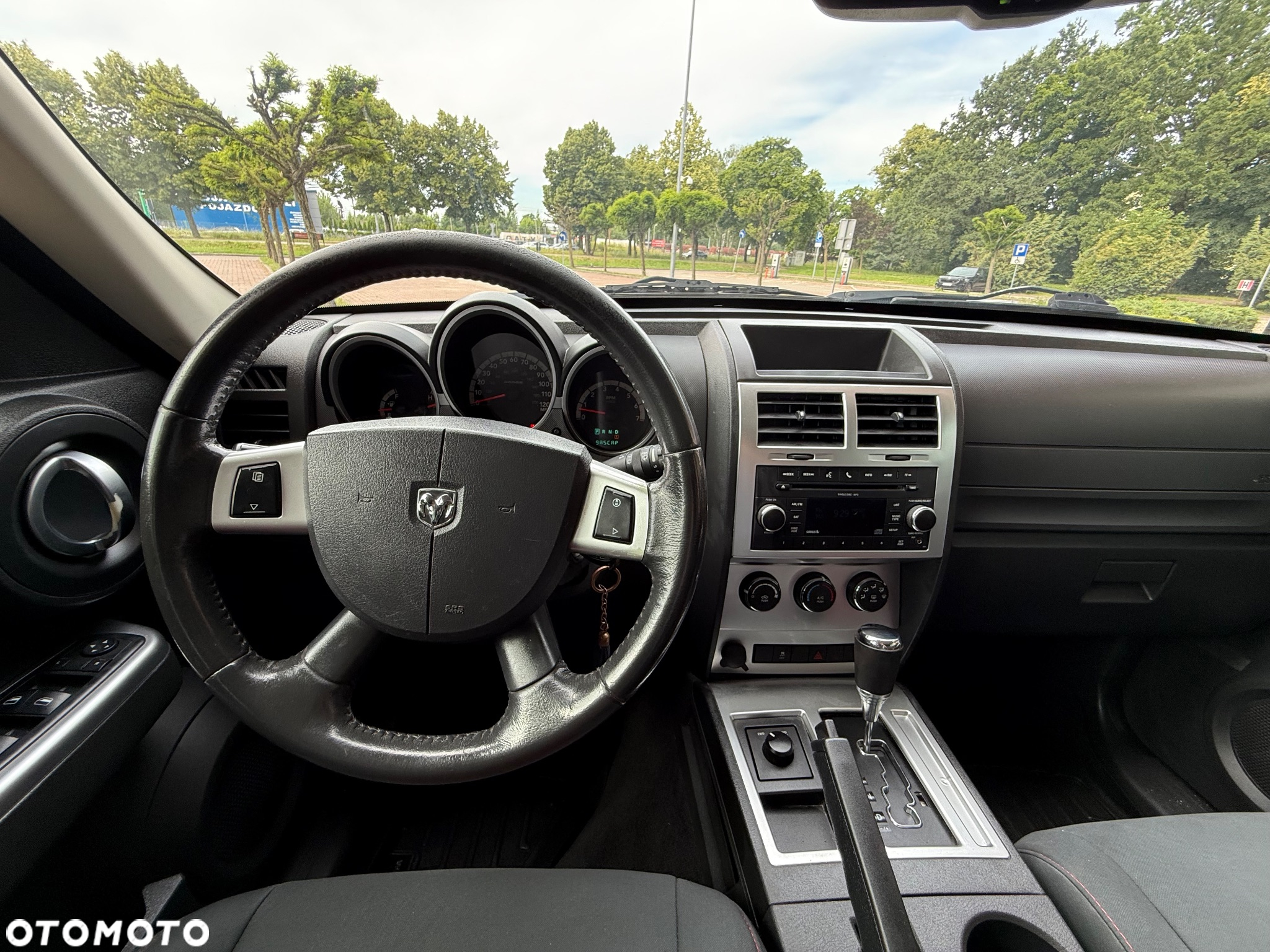 Dodge Nitro 4.0 V6 RT - 12