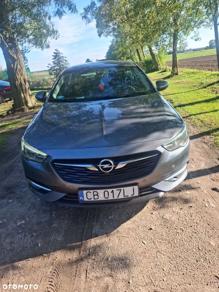 Opel Insignia - 1