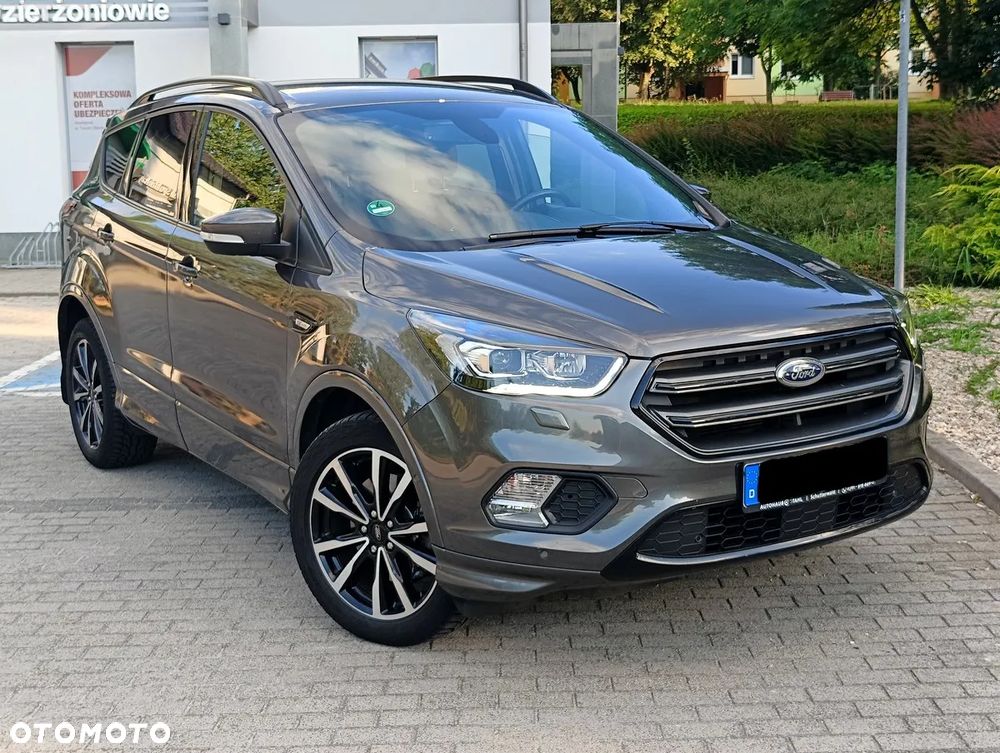 Ford Kuga 1.5 EcoBoost 4x4 ST-Line - 1