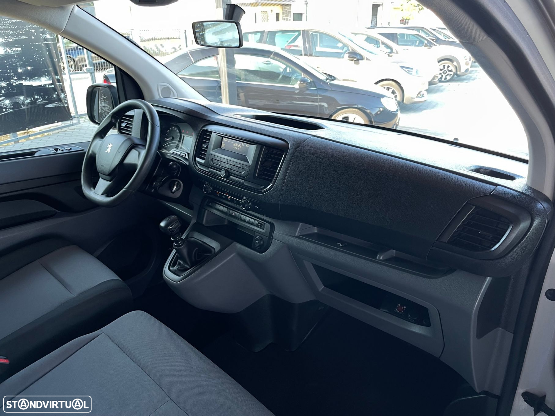 Peugeot Traveller 1.5 BlueHDi L3H1 Long - 16