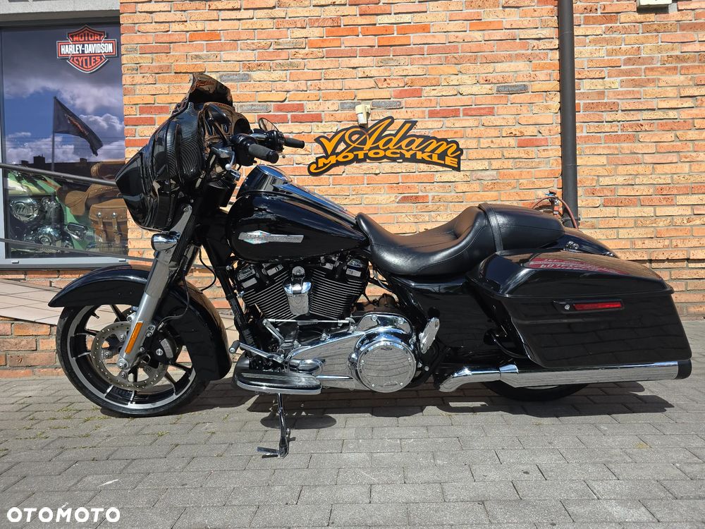 Harley-Davidson Touring Street Glide - 20