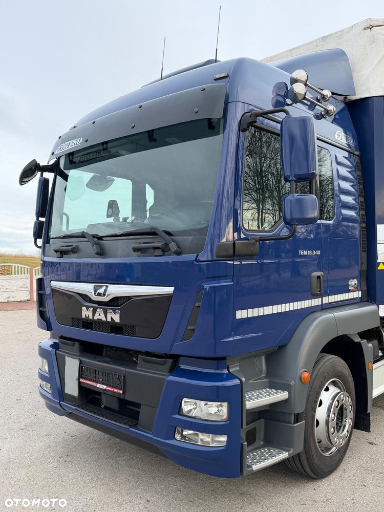 MAN TGM 18.340 / FIRANKA / LIFT / SPROWADZONY / KLIMA POSTOJOWA / 2017 /  9700 ŁADOWNOŚĆ / AUTOMAT / 18 PALET / E6 /  WINDA / - 9