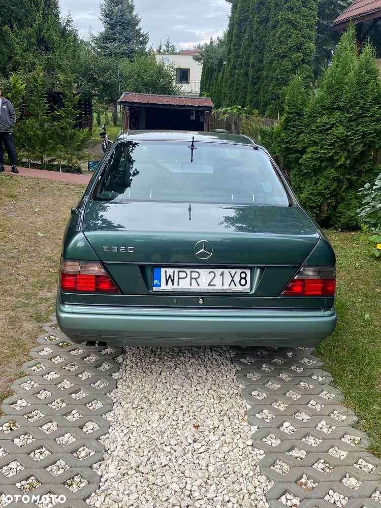 Mercedes-Benz Klasa E 320 - 4