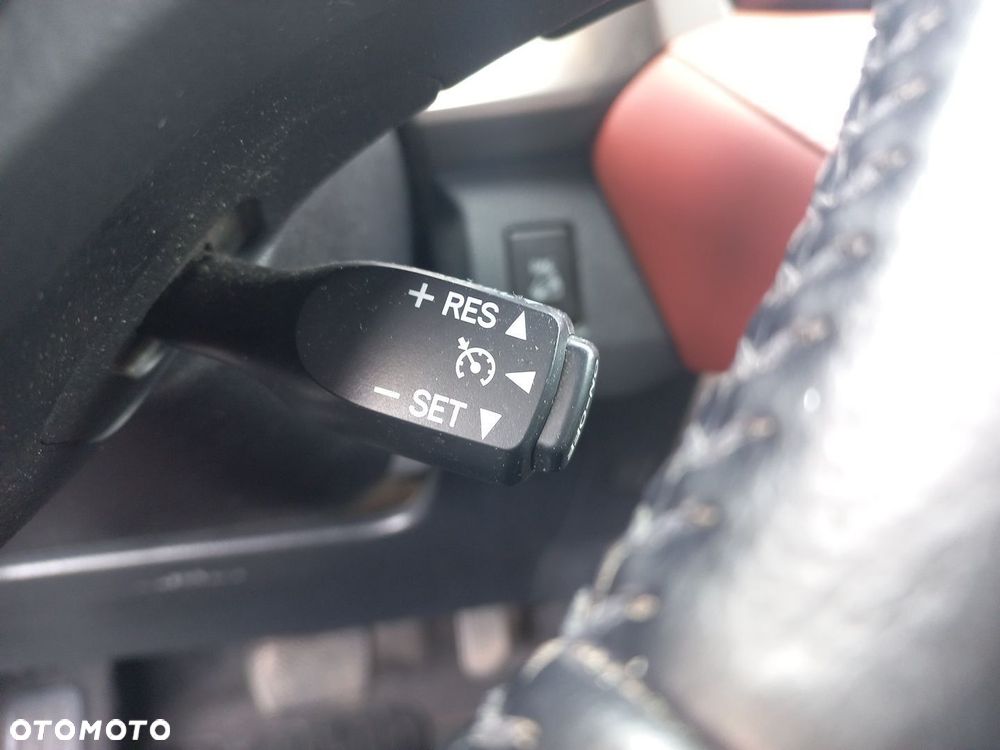 Toyota RAV4 2.0 Premium 4x4 MS - 22