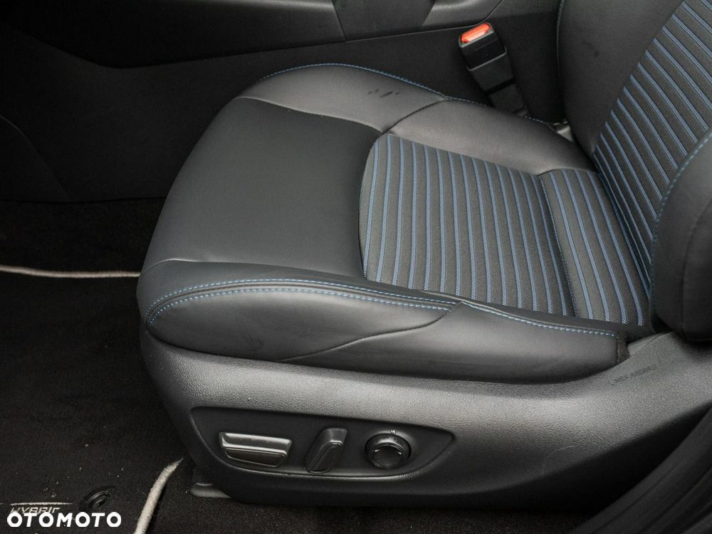 Toyota RAV4 - 11