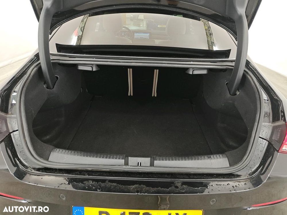 Mercedes-Benz CLA 180 7G-DCT Edition Progressive Line - 13