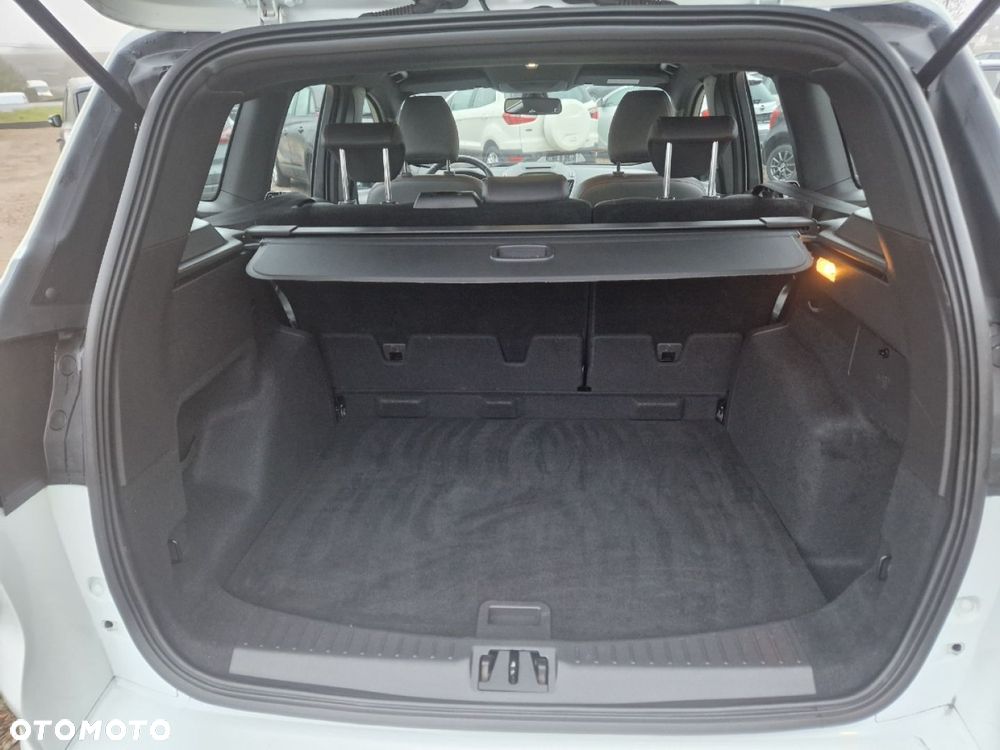 Ford Kuga 1.5 EcoBoost 2x4 ST-Line - 17