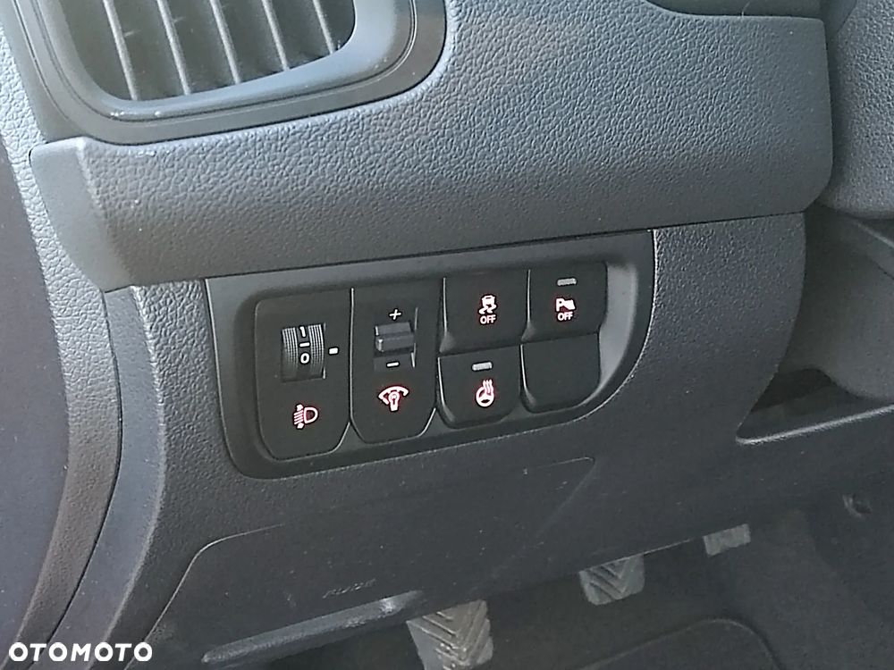Kia Rio 1.2 Dream Team Edition - 12