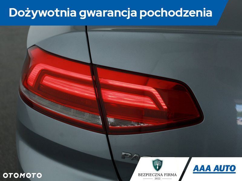 Volkswagen Passat - 23