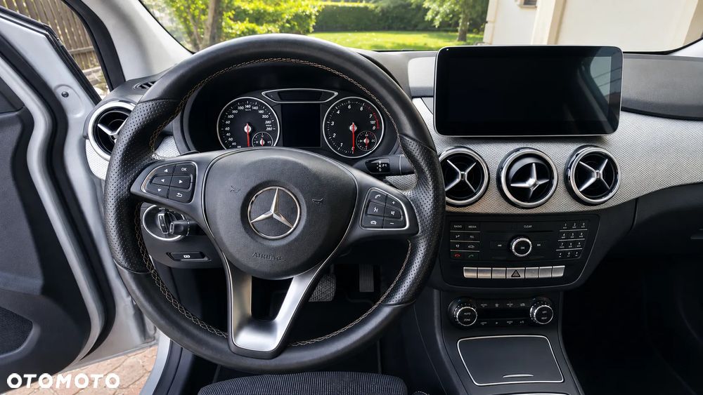 Mercedes-Benz Klasa B 200 7G-DCT Urban - 3