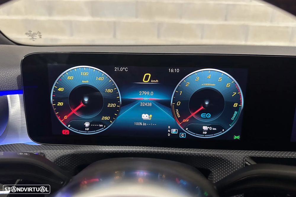 Mercedes-Benz A 250 Limousine e 8G-DCT AMG Line - 42