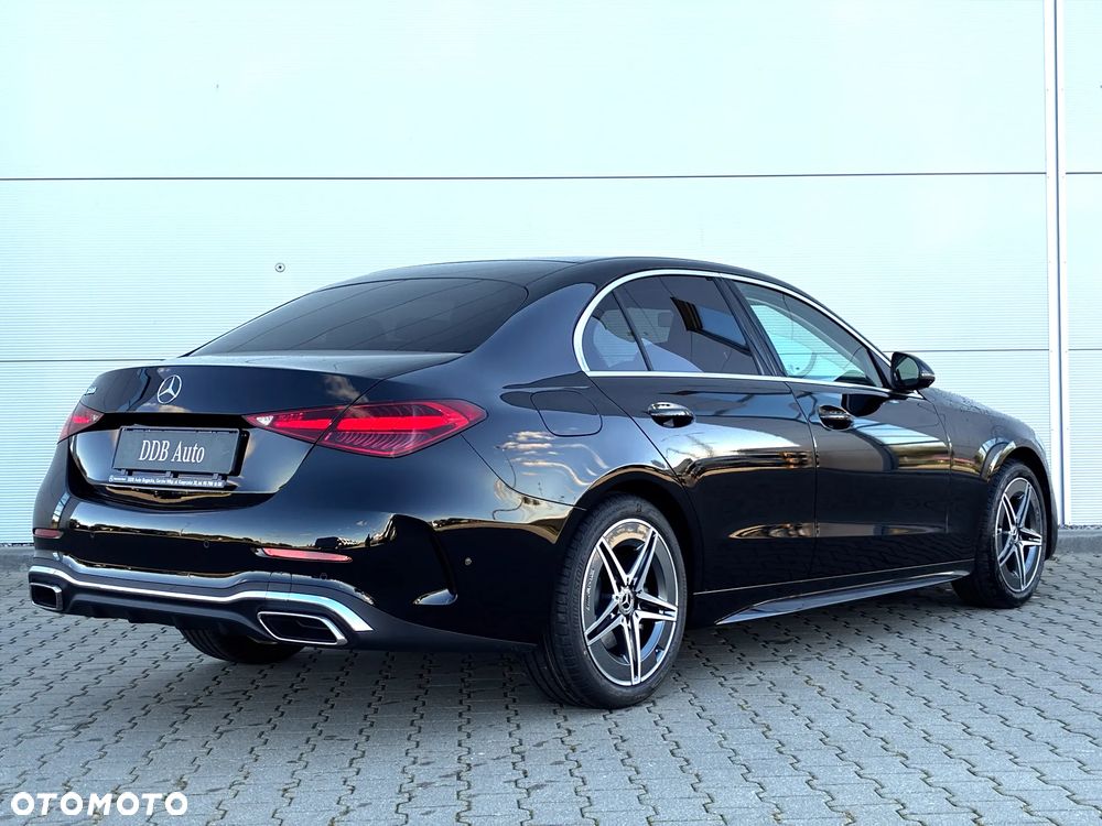 Mercedes-Benz C-Class 2026 photo 3