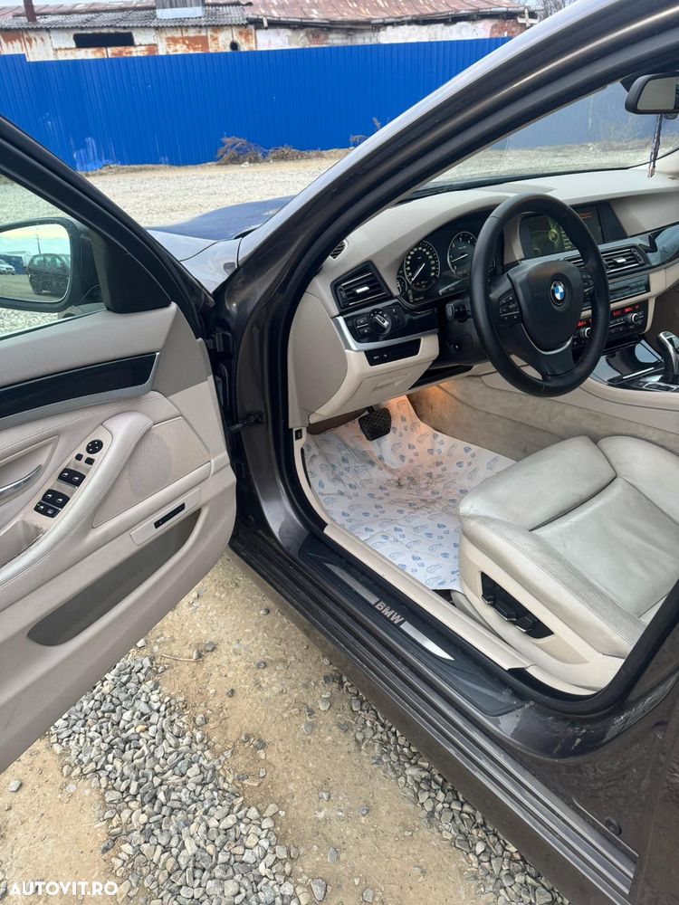 BMW Seria 5 535d xDrive AT - 10