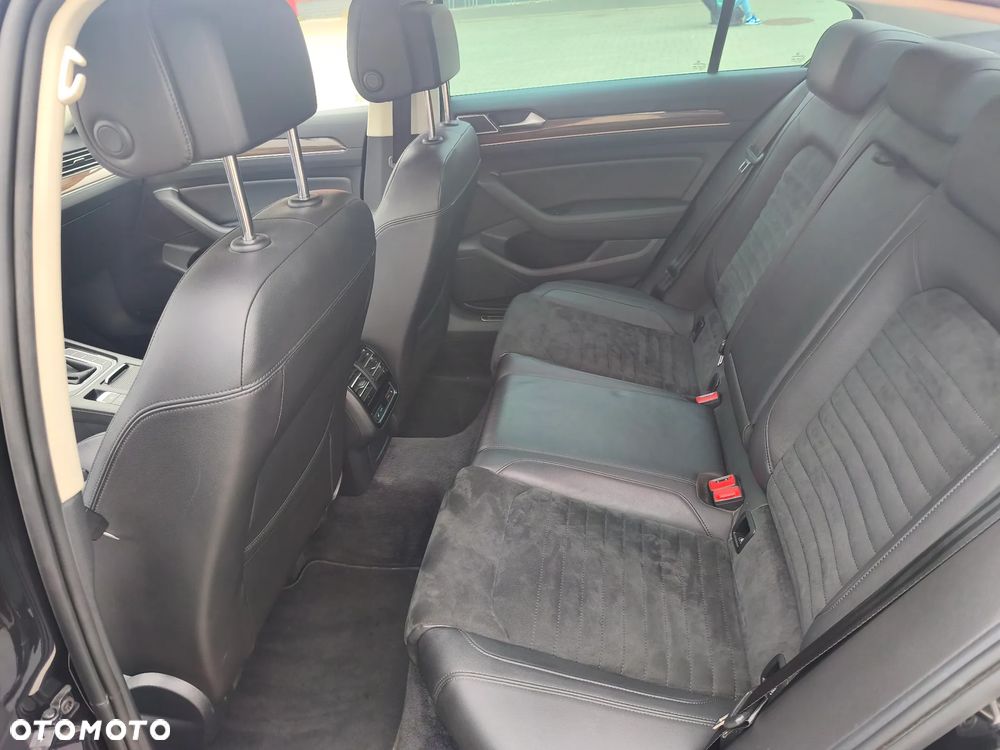 Volkswagen Passat - 9